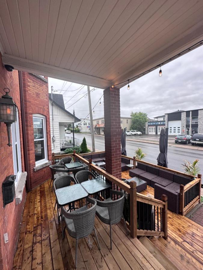 Auberge Et Bistro Namaste Lachute 외부 사진