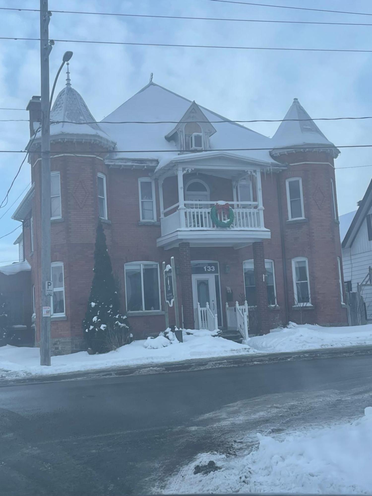 Auberge Et Bistro Namaste Lachute 외부 사진